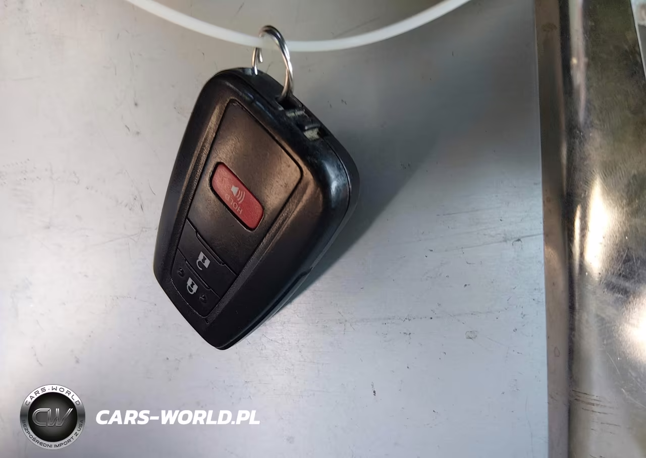 2018 Toyota Prius Three VIN:JTDKARFU2J3549445 - 11