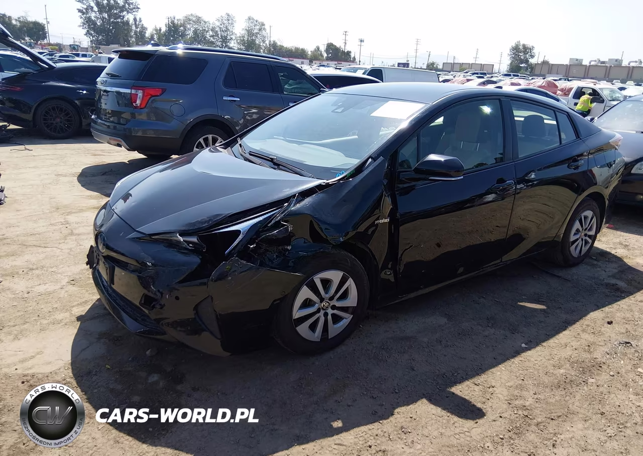 2018 Toyota Prius Three VIN:JTDKARFU2J3549445 - 2