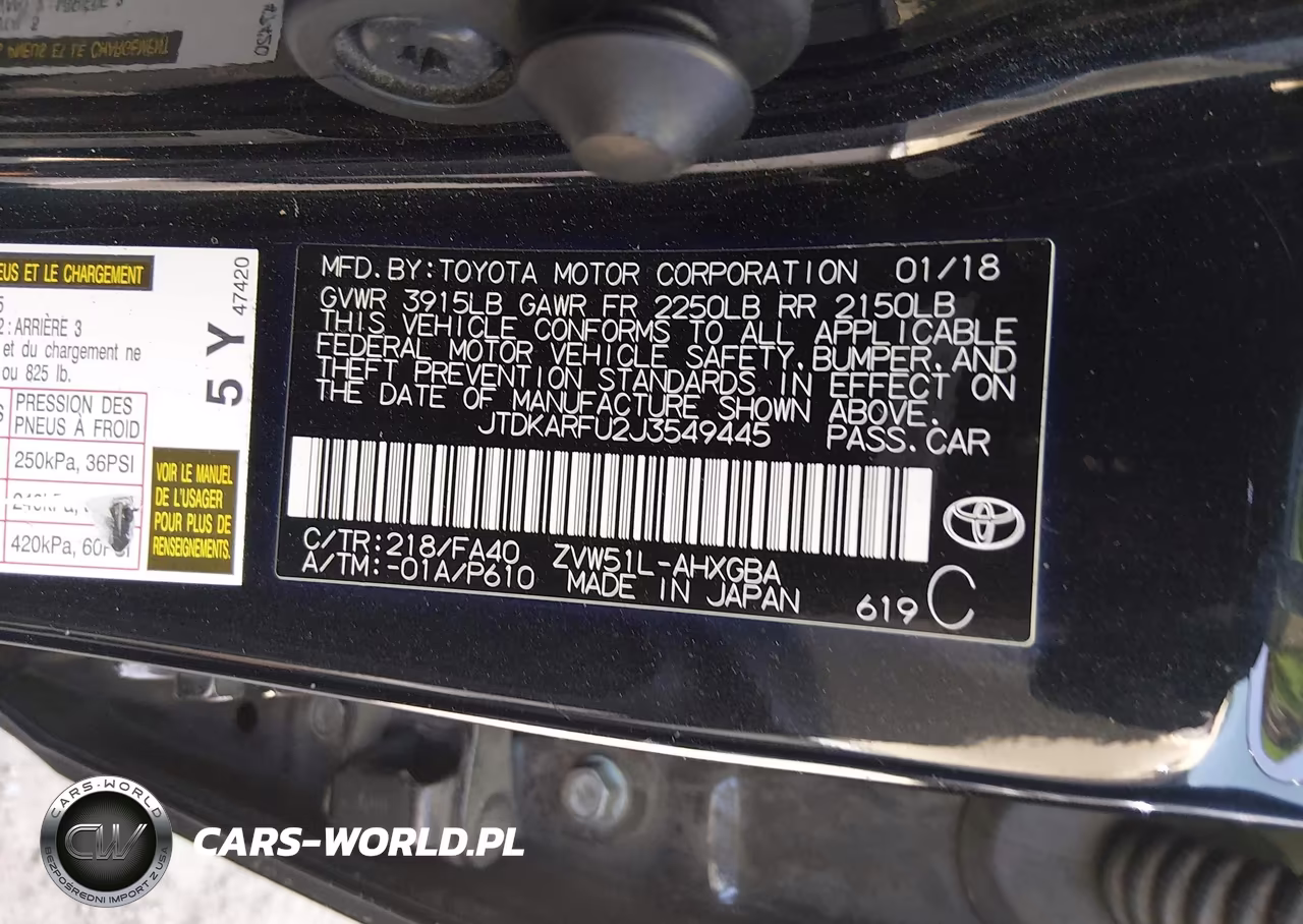 2018 Toyota Prius Three VIN:JTDKARFU2J3549445 - 9