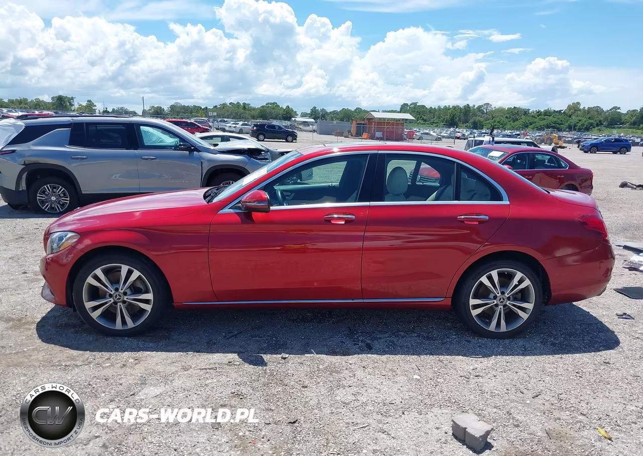 2018 Mercedes-Benz C 300 4Matic VIN:55SWF4KB7JU246303 - 14