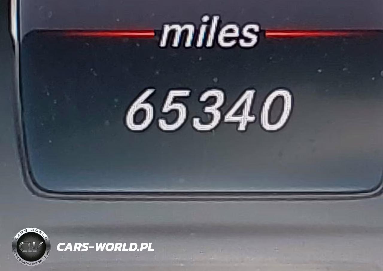 2018 Mercedes-Benz C 300 4Matic VIN:55SWF4KB7JU246303 - 15