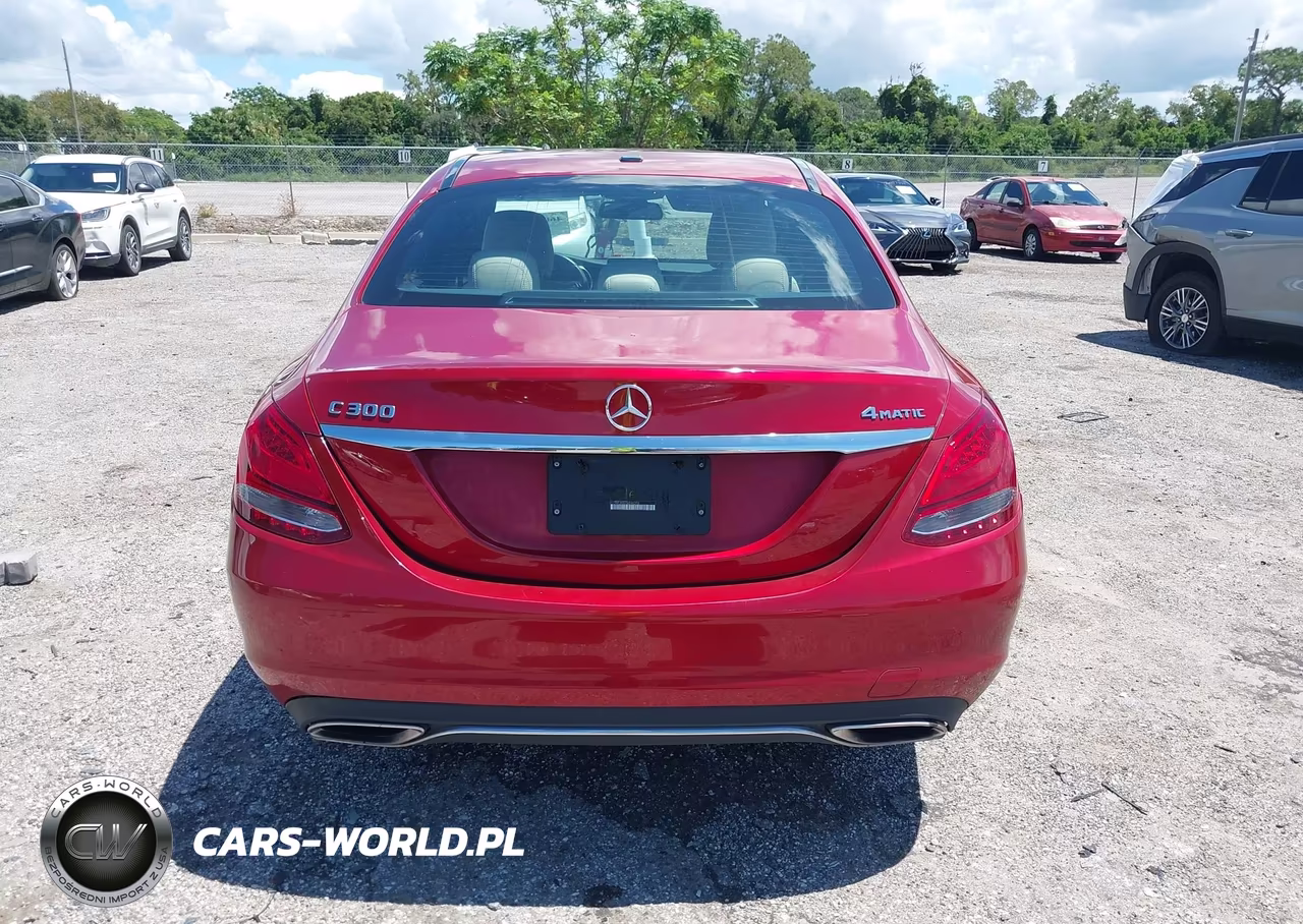 2018 Mercedes-Benz C 300 4Matic VIN:55SWF4KB7JU246303 - 16