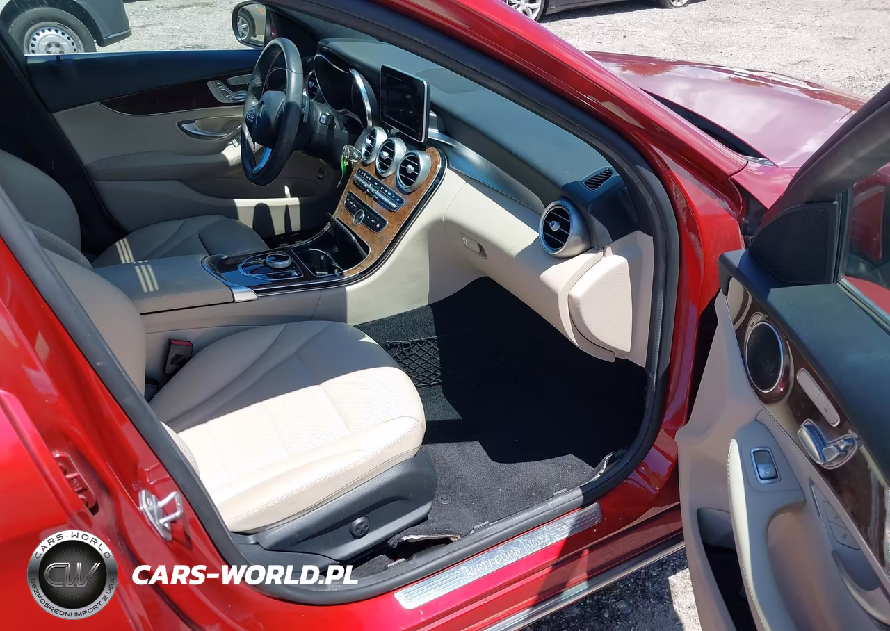 2018 Mercedes-Benz C 300 4Matic VIN:55SWF4KB7JU246303 - 5