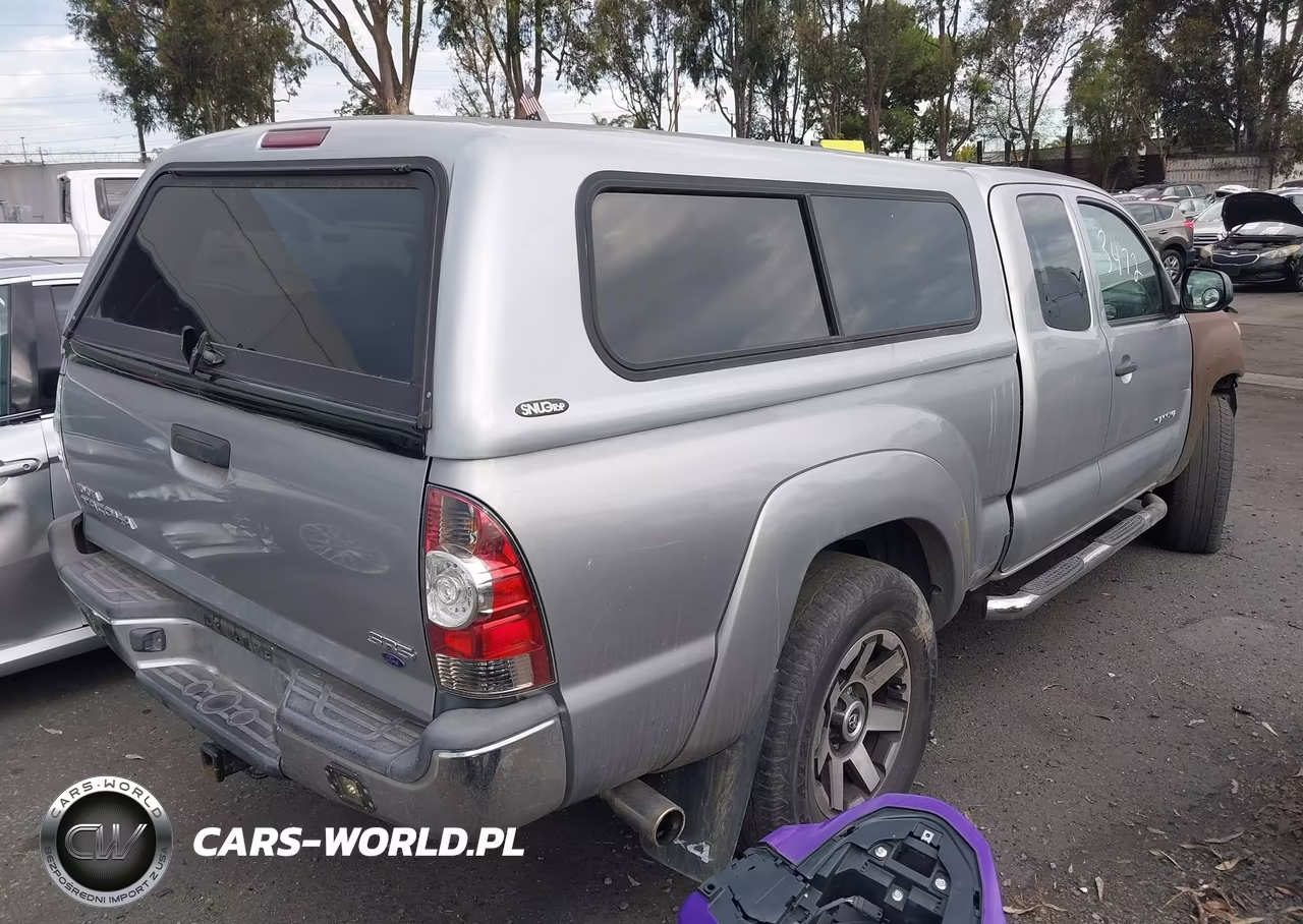 2014 Toyota Tacoma VIN:5TFUX4EN9EX027527 - 4