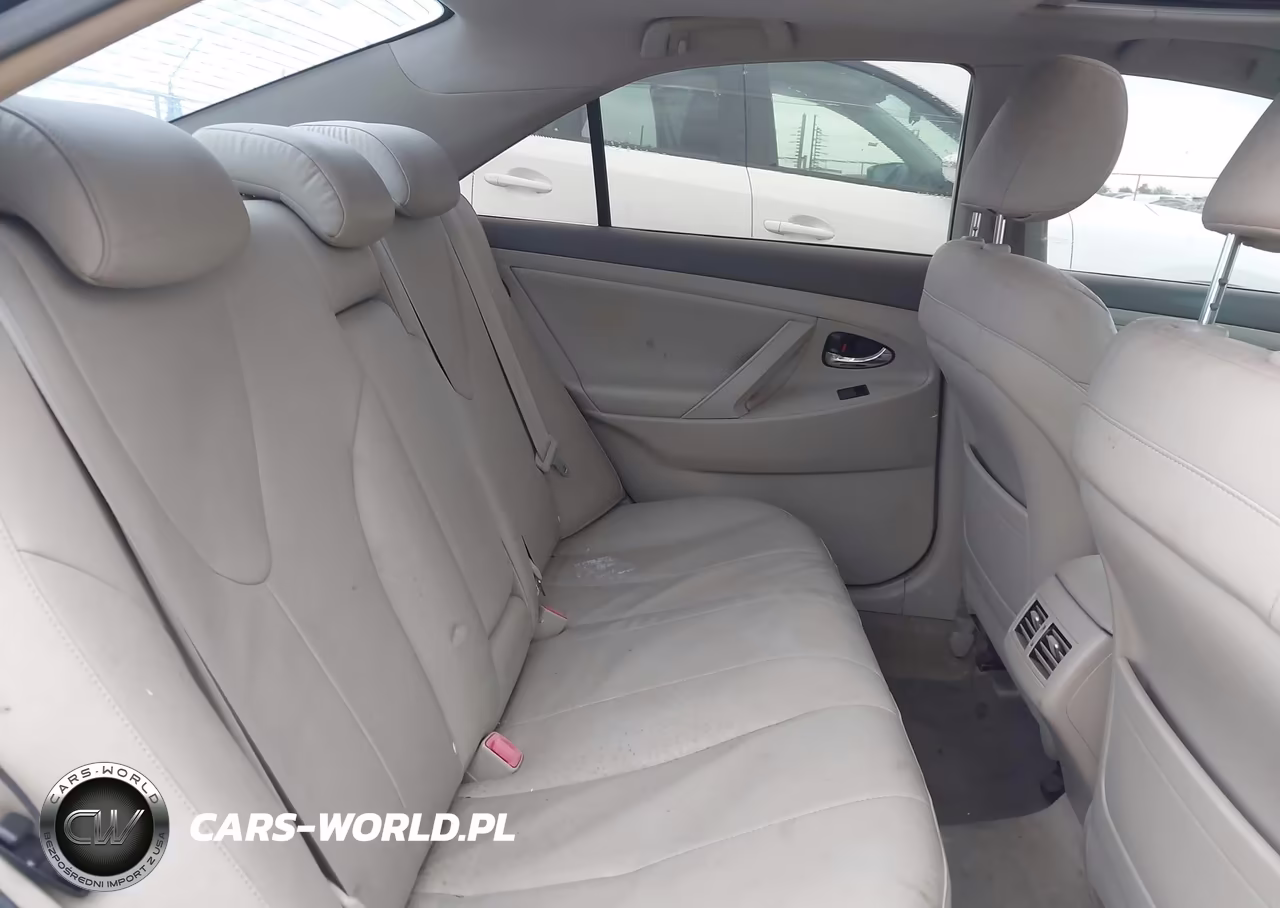 2007 Toyota Camry Hybrid VIN:JTNBB46KX73039332 - 8