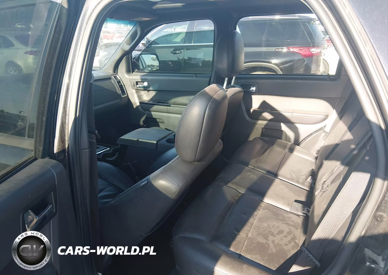 2011 Ford Escape Limited VIN:1FMCU0E77BKB83469 - 8