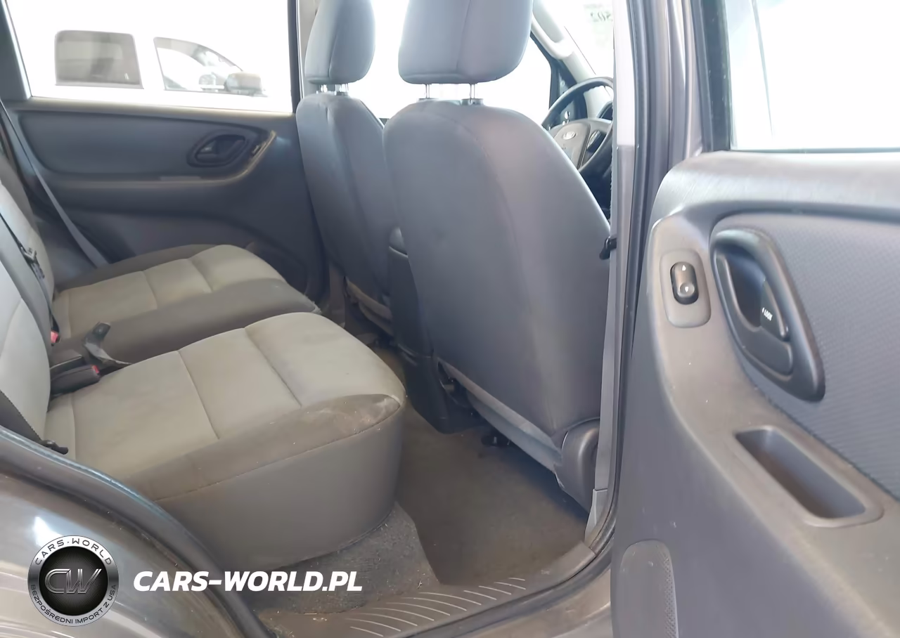 2005 Ford Escape Xls VIN:1FMYU92Z35KD52603 - 8