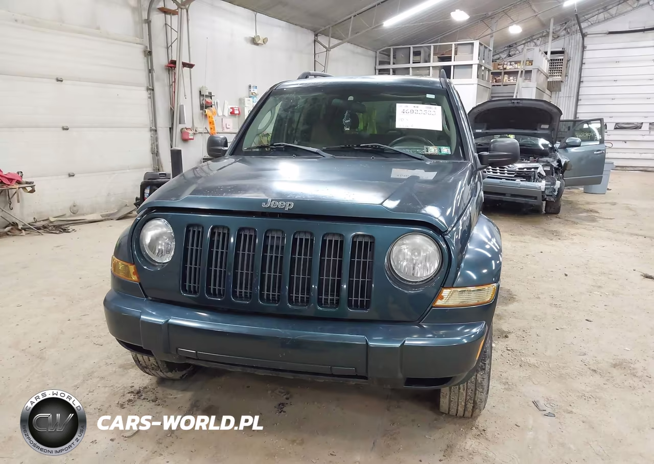 2005 Jeep Liberty Renegade VIN:1J4GL38K85W697980 - 12