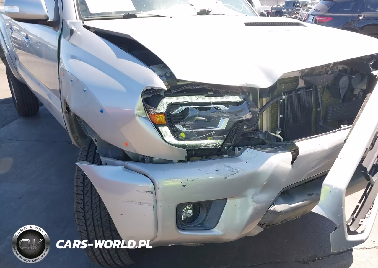 2014 Toyota Tacoma Base V6 VIN:3TMLU4EN8EM163366 - 12