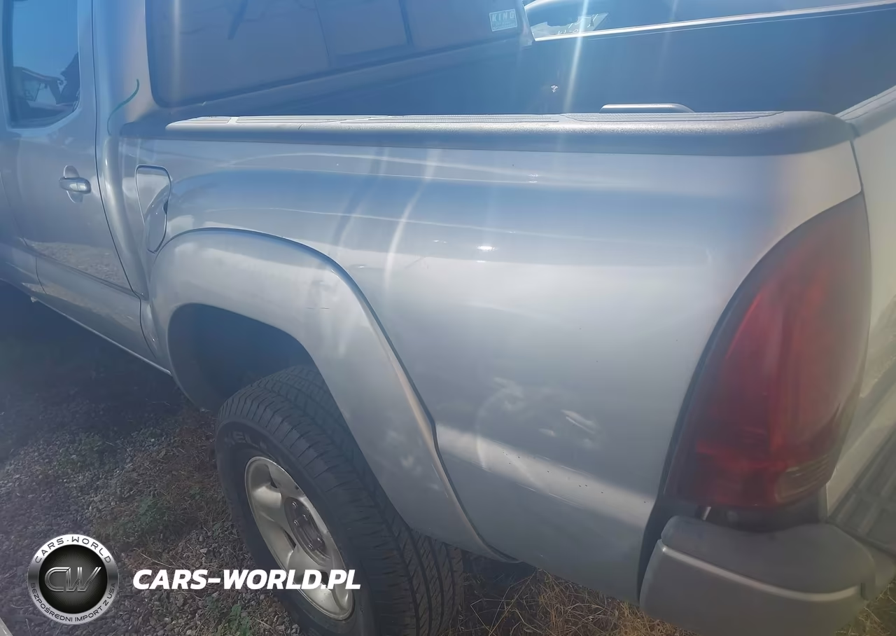 2014 Toyota Tacoma Base V6 VIN:3TMLU4EN8EM163366 - 3