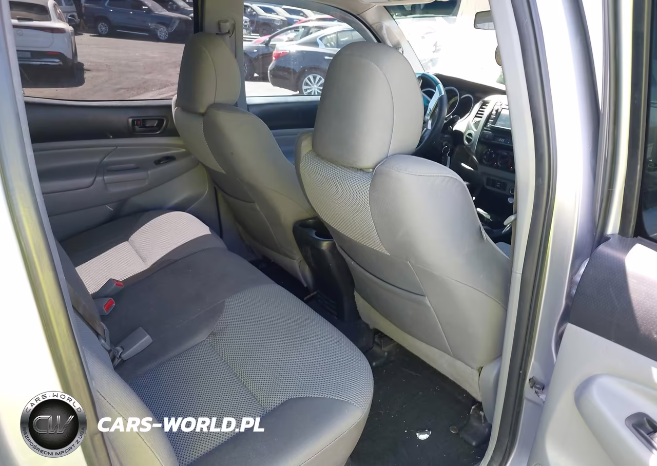 2014 Toyota Tacoma Base V6 VIN:3TMLU4EN8EM163366 - 8
