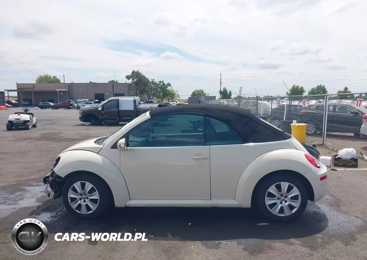 2010 Volkswagen New Beetle 2.5L VIN:3VWRW3AL2AM010153 - 14