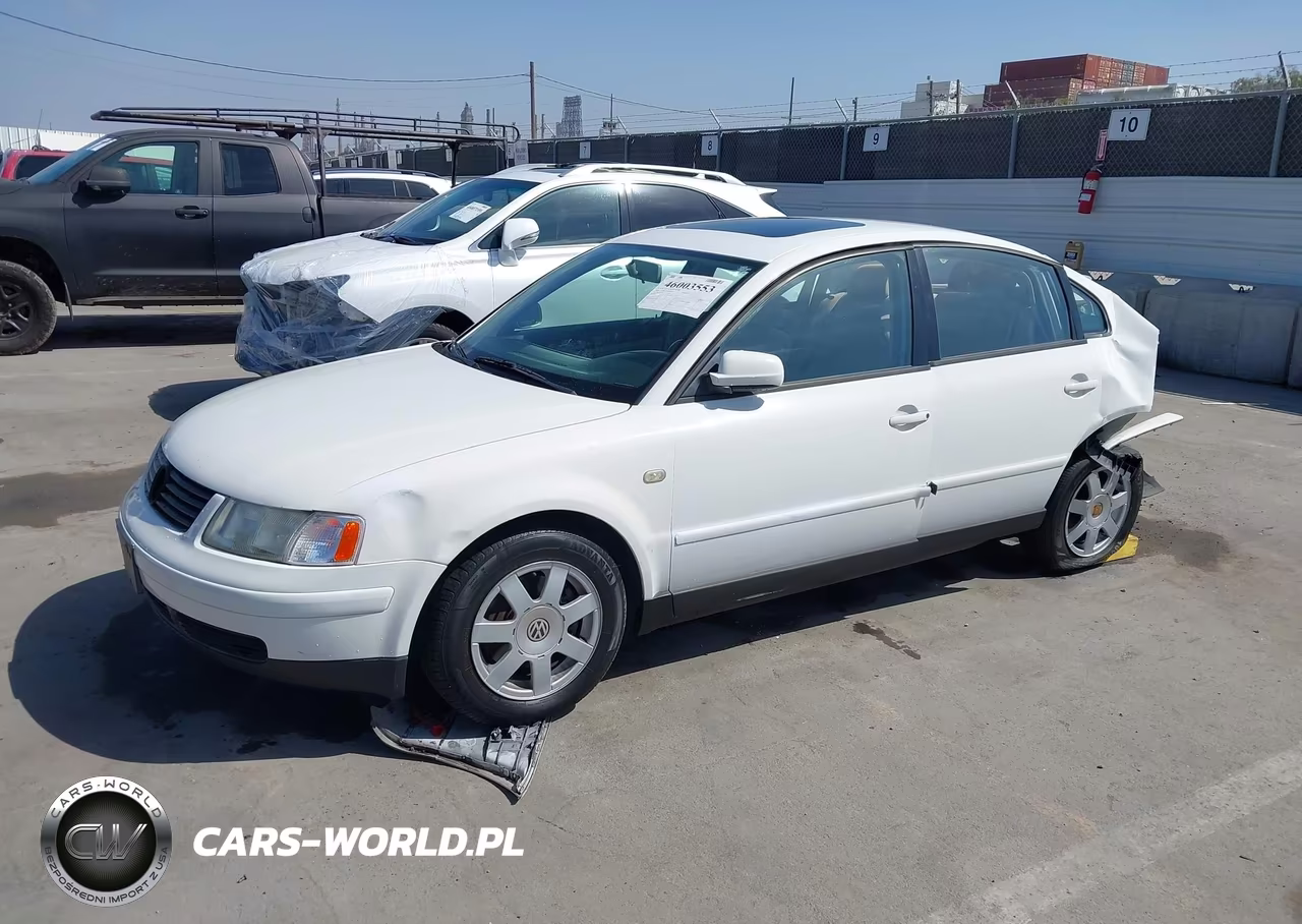 1999 Volkswagen Passat Gls VIN:WVWMA63B7XE352049 - 2