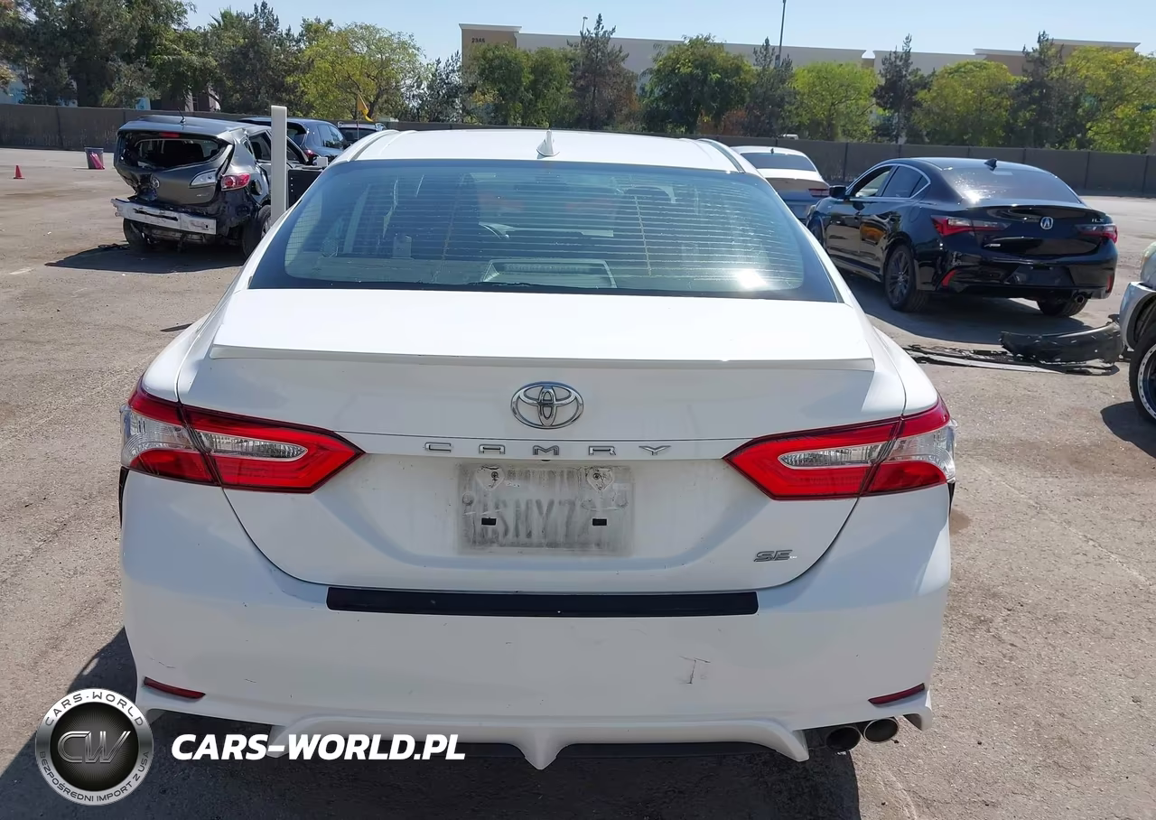 2020 Toyota Camry Se VIN:4T1G11AK9LU363312 - 17