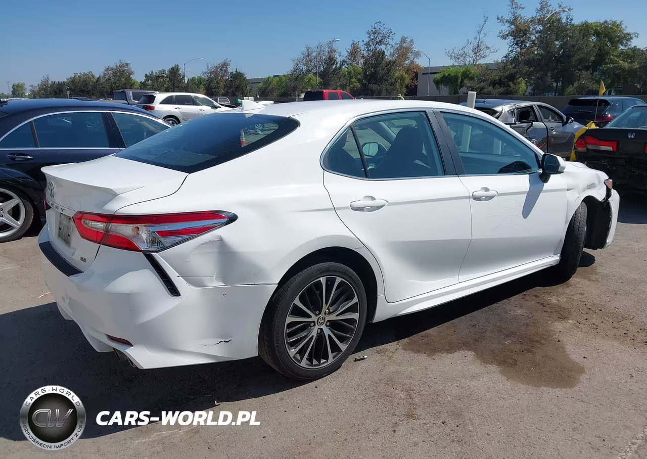 2020 Toyota Camry Se VIN:4T1G11AK9LU363312 - 4