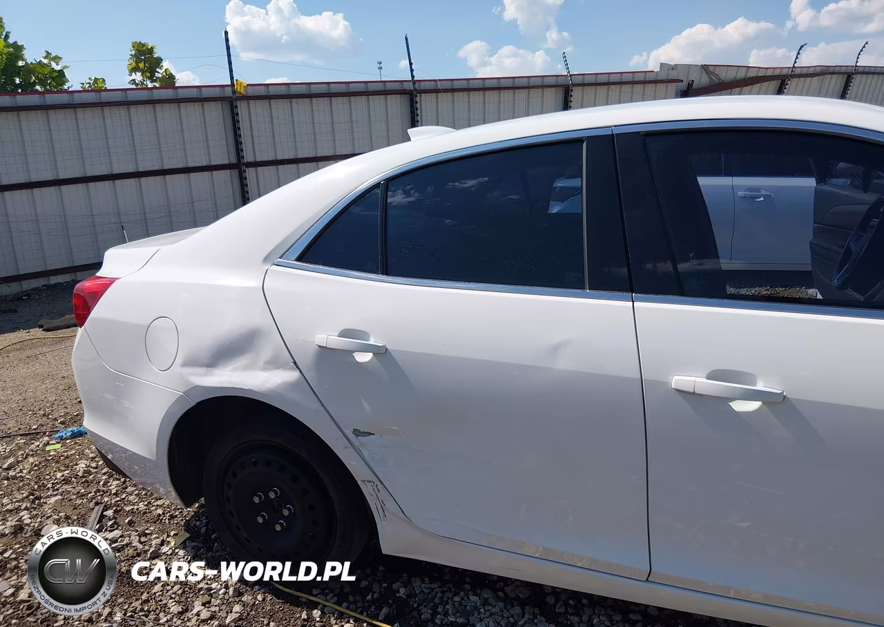 2015 Chevrolet Malibu 2Lt VIN:1G11D5SL8FF201883 - 6