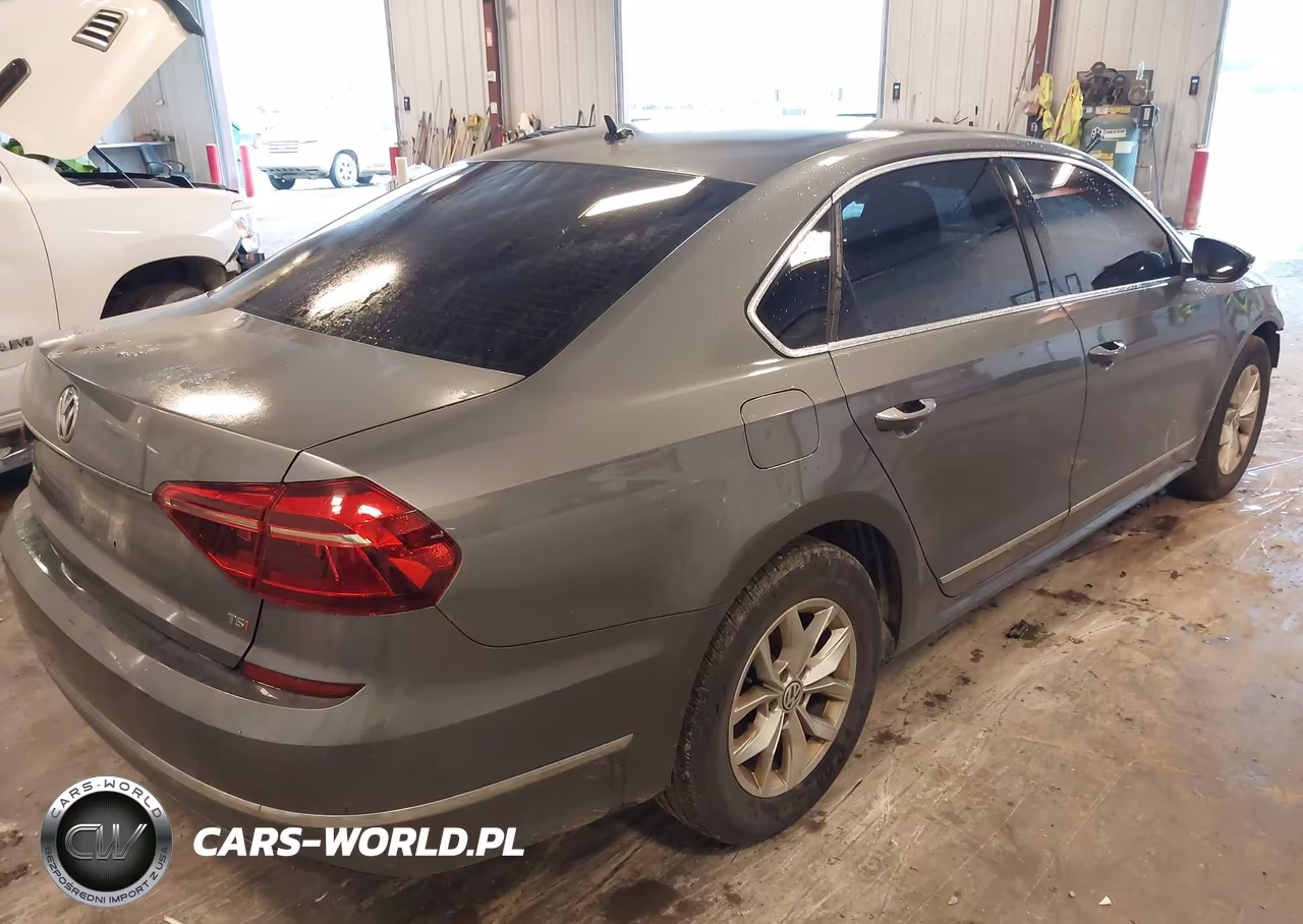 2017 Volkswagen Passat 1.8T S VIN:1VWAT7A35HC005490 - 4
