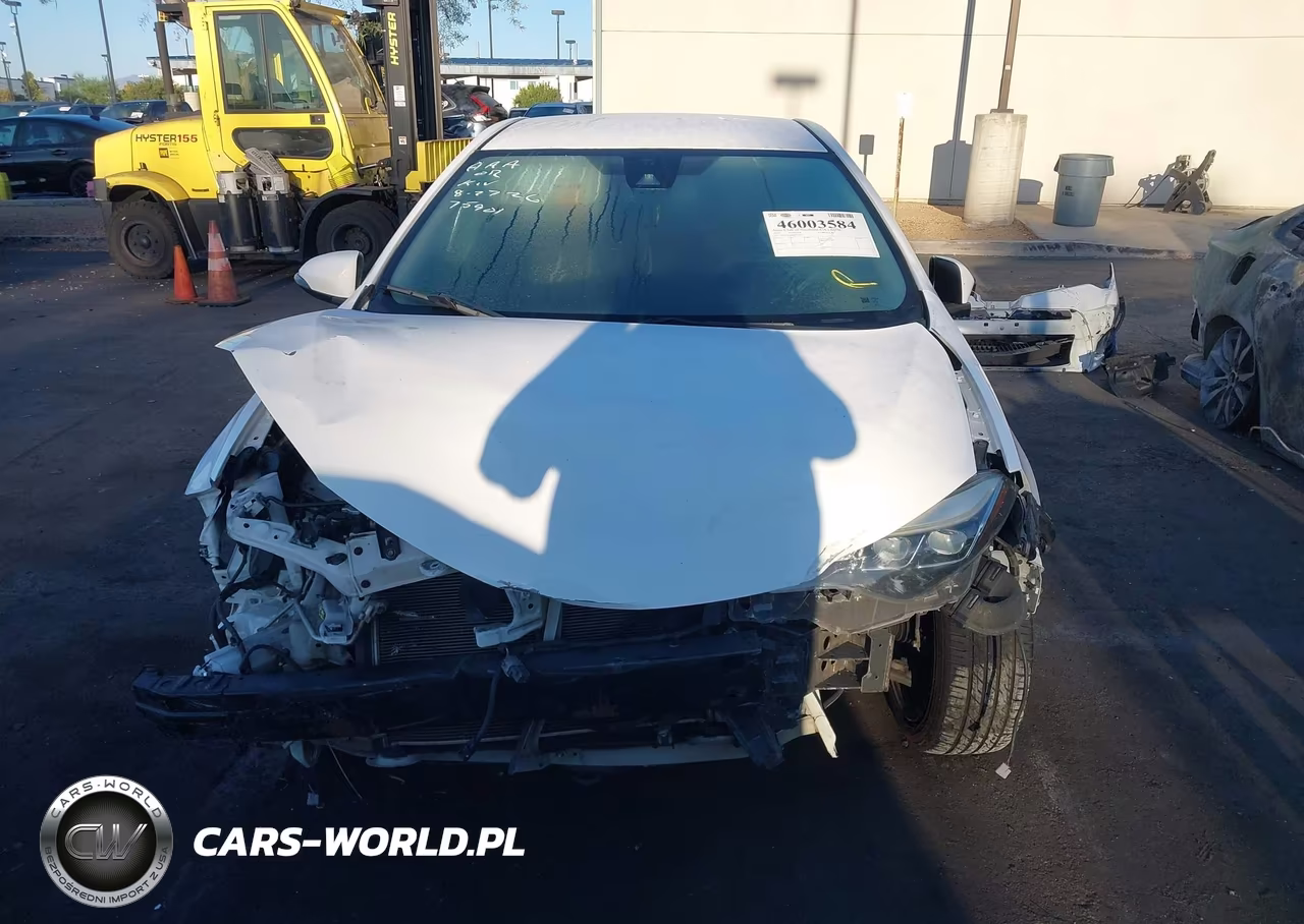 2018 Toyota Corolla Se VIN:5YFBURHE9JP747010 - 13
