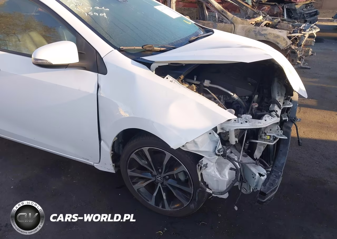 2018 Toyota Corolla Se VIN:5YFBURHE9JP747010 - 19