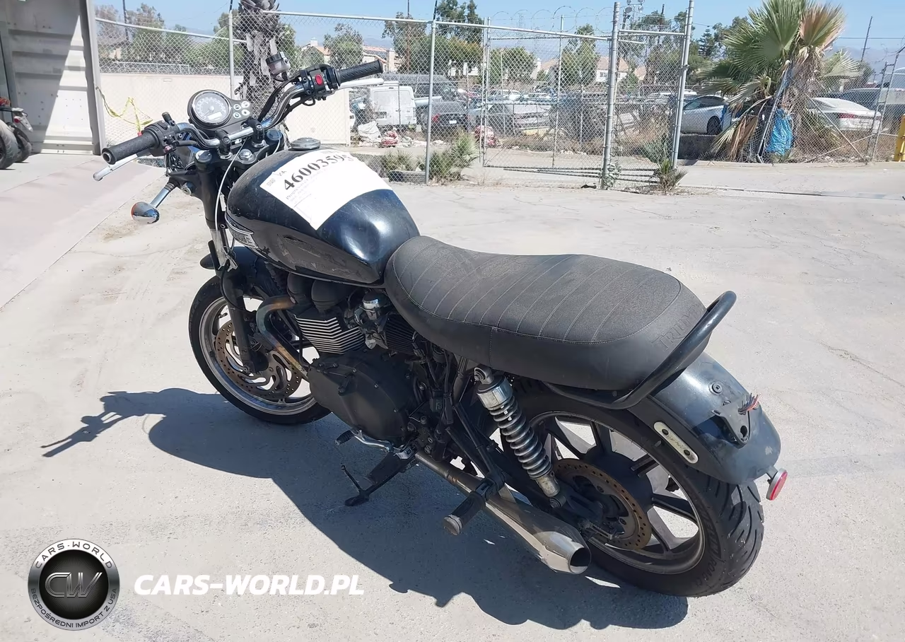 2014 Triumph Motorcycle Bonneville VIN:SMT900K16ET647930 - 3