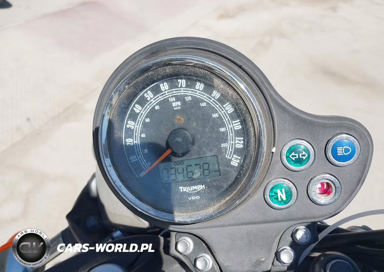 2014 Triumph Motorcycle Bonneville VIN:SMT900K16ET647930 - 7