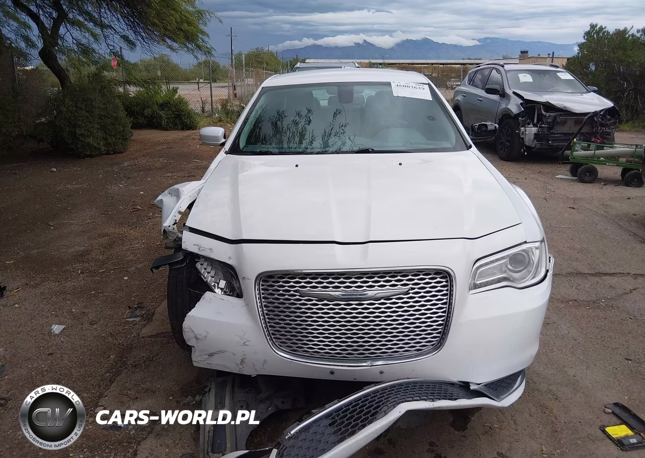 2015 Chrysler 300 Limited VIN:2C3CCAAG8FH802102 - 12