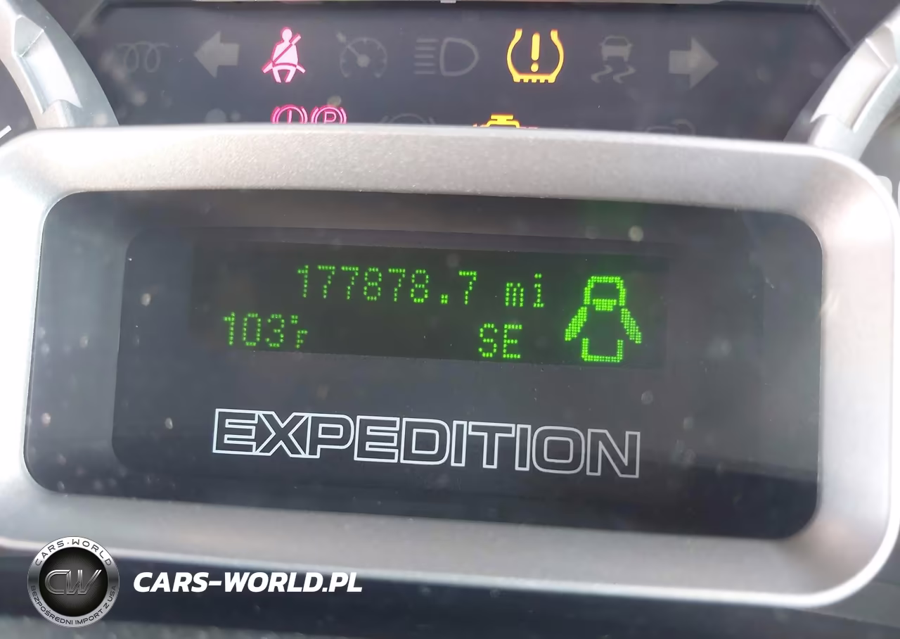 2011 Ford Expedition Xl VIN:1FMJU1G56BEF51955 - 7