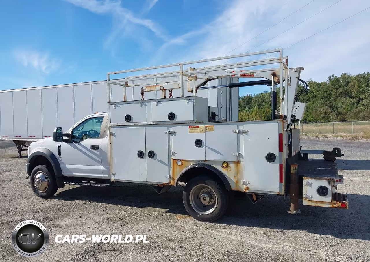 2019 Ford F-550 Chassis Xl VIN:1FDUF5GY5KEE59566 - 17