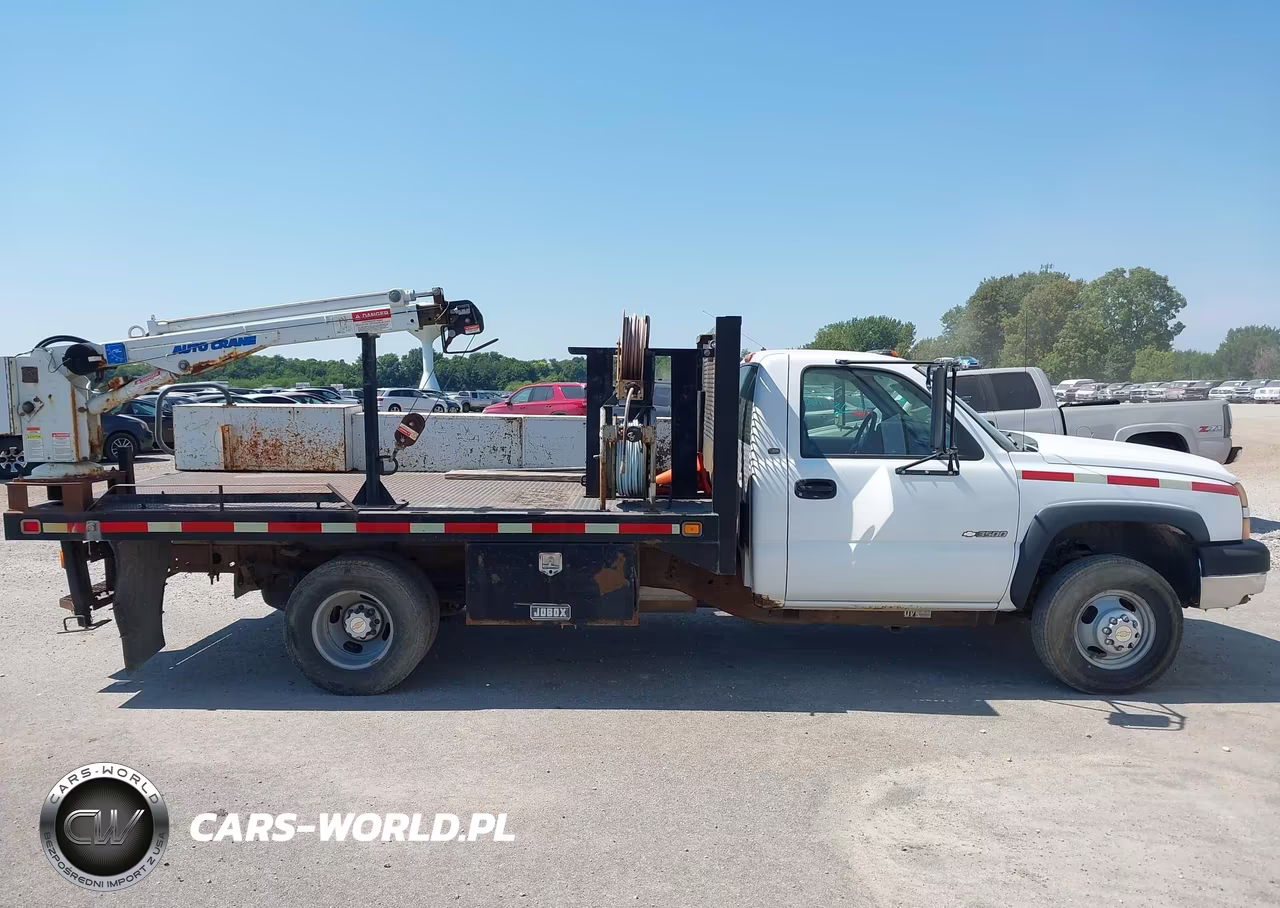 2005 Chevrolet Silverado 3500 Chassis Work Truck VIN:1GBJC34G35E239870 - 13