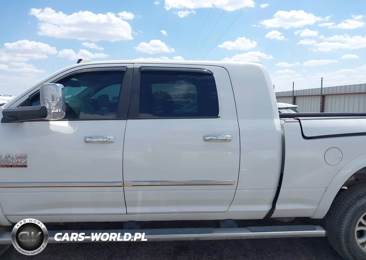 2018 Ram 2500 Laramie 4X4 6'4 Box VIN:3C6UR5NJ9JG145371 - 14