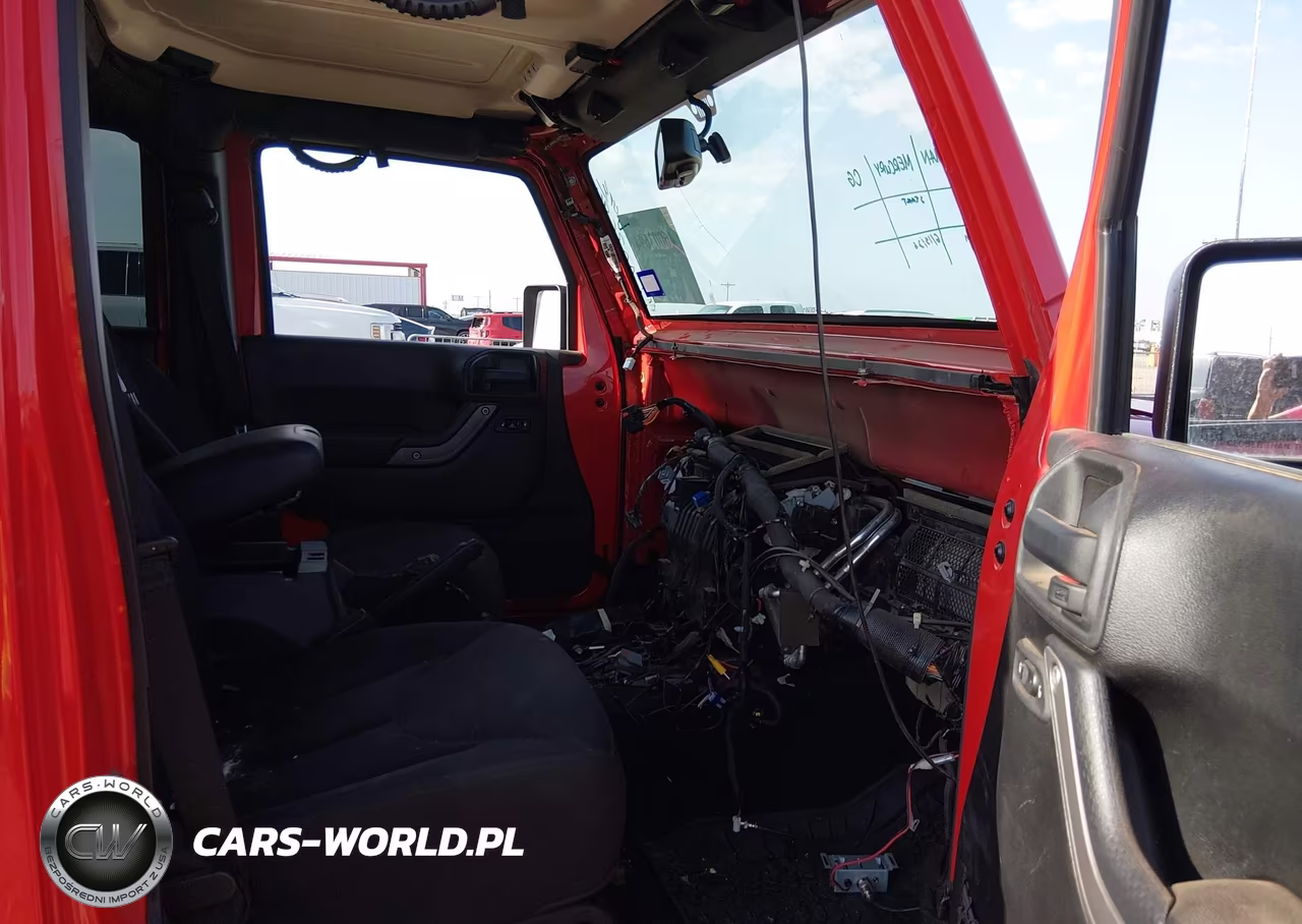 2016 Jeep Wrangler Unlimited Willys Wheeler VIN:1C4BJWDG1GL159263 - 5