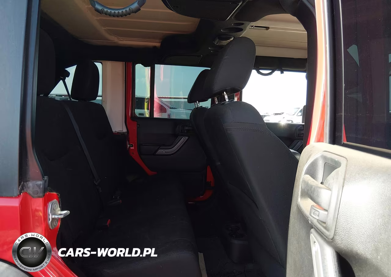 2016 Jeep Wrangler Unlimited Willys Wheeler VIN:1C4BJWDG1GL159263 - 8
