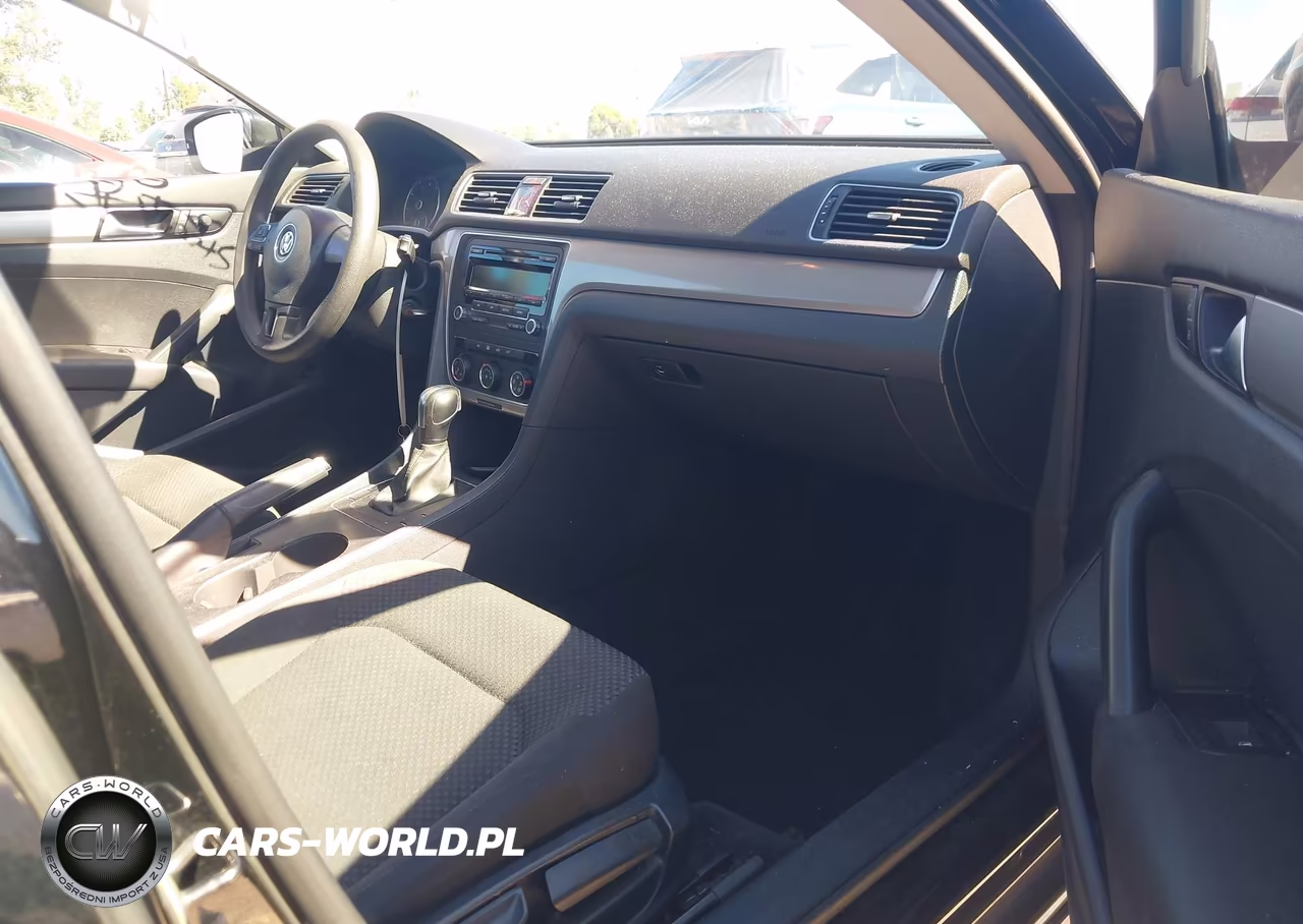 2014 Volkswagen Passat 1.8T S VIN:1VWAT7A32EC075959 - 5