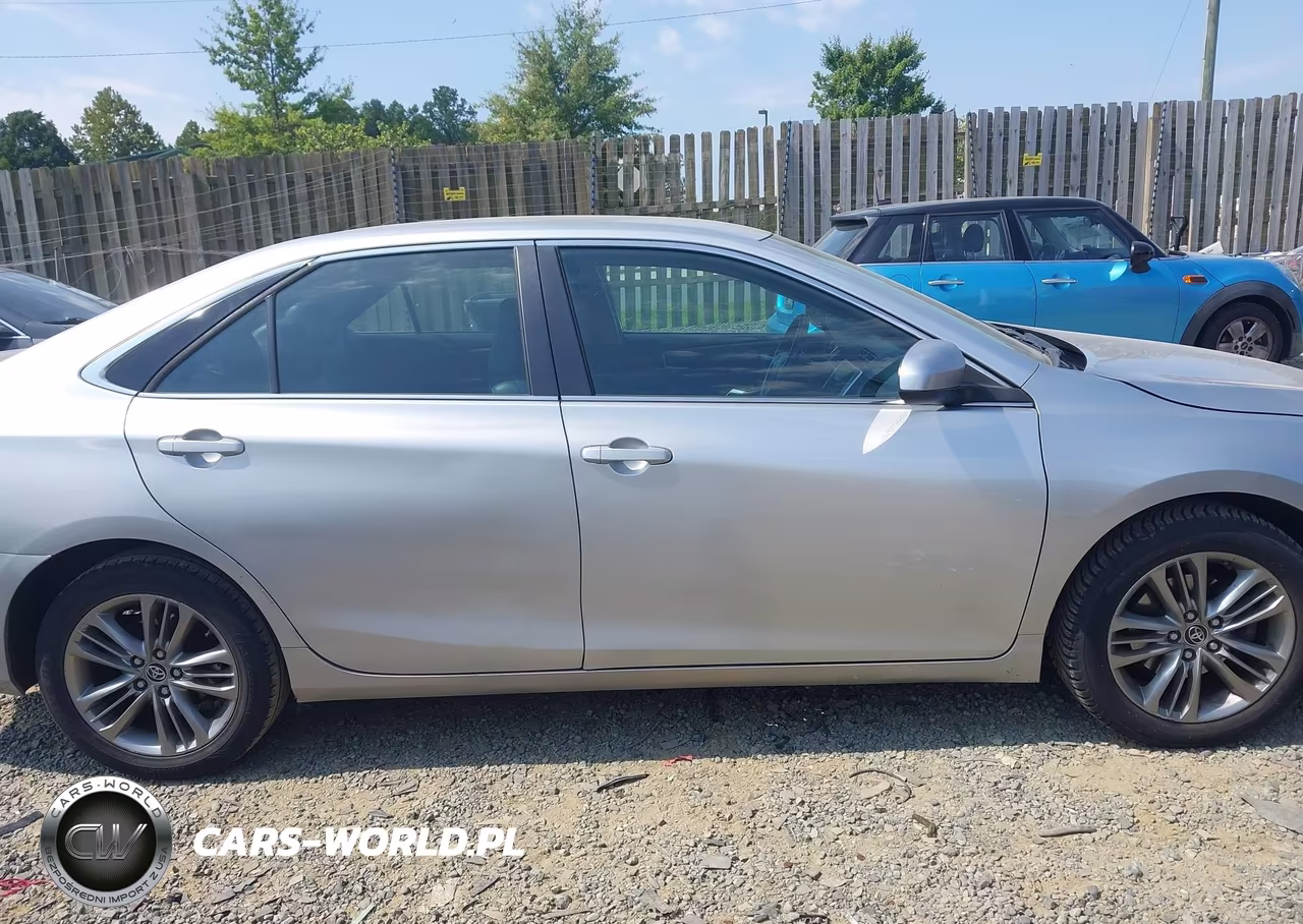 2015 Toyota Camry Se VIN:4T1BF1FK2FU971794 - 13
