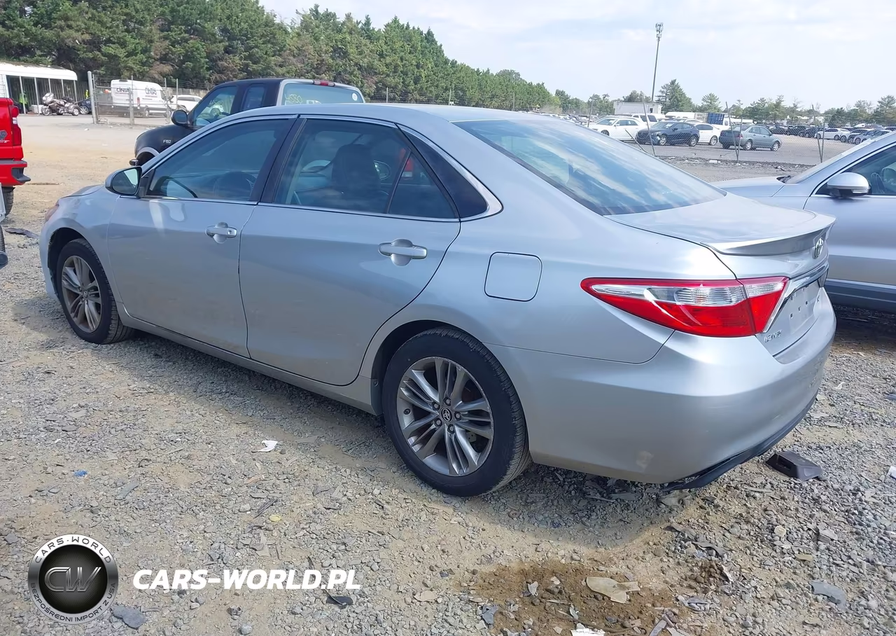 2015 Toyota Camry Se VIN:4T1BF1FK2FU971794 - 3