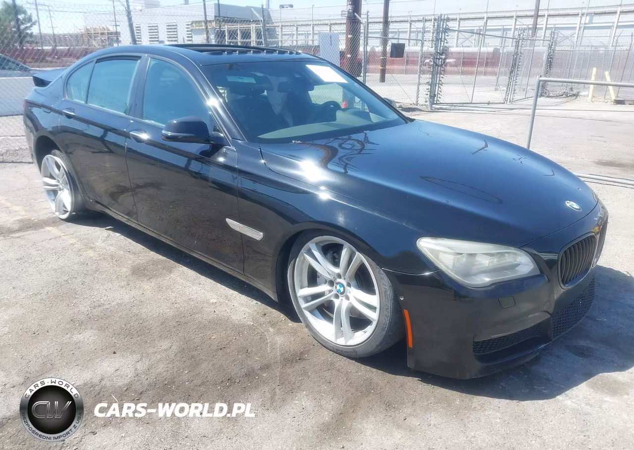 2015 BMW 740I