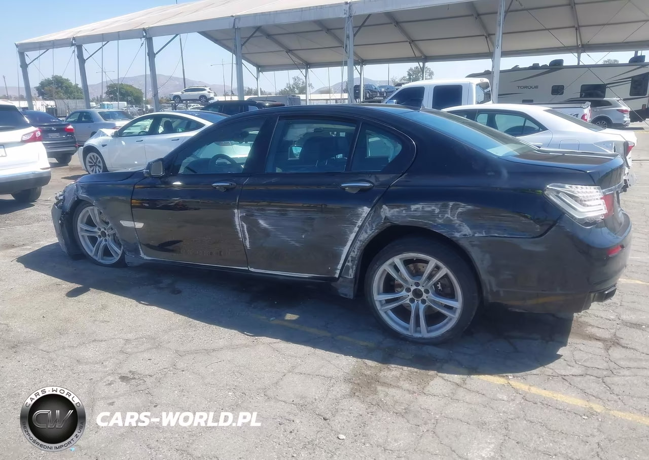 2015 BMW 740I VIN:WBAYA6C56FD827056 - 13
