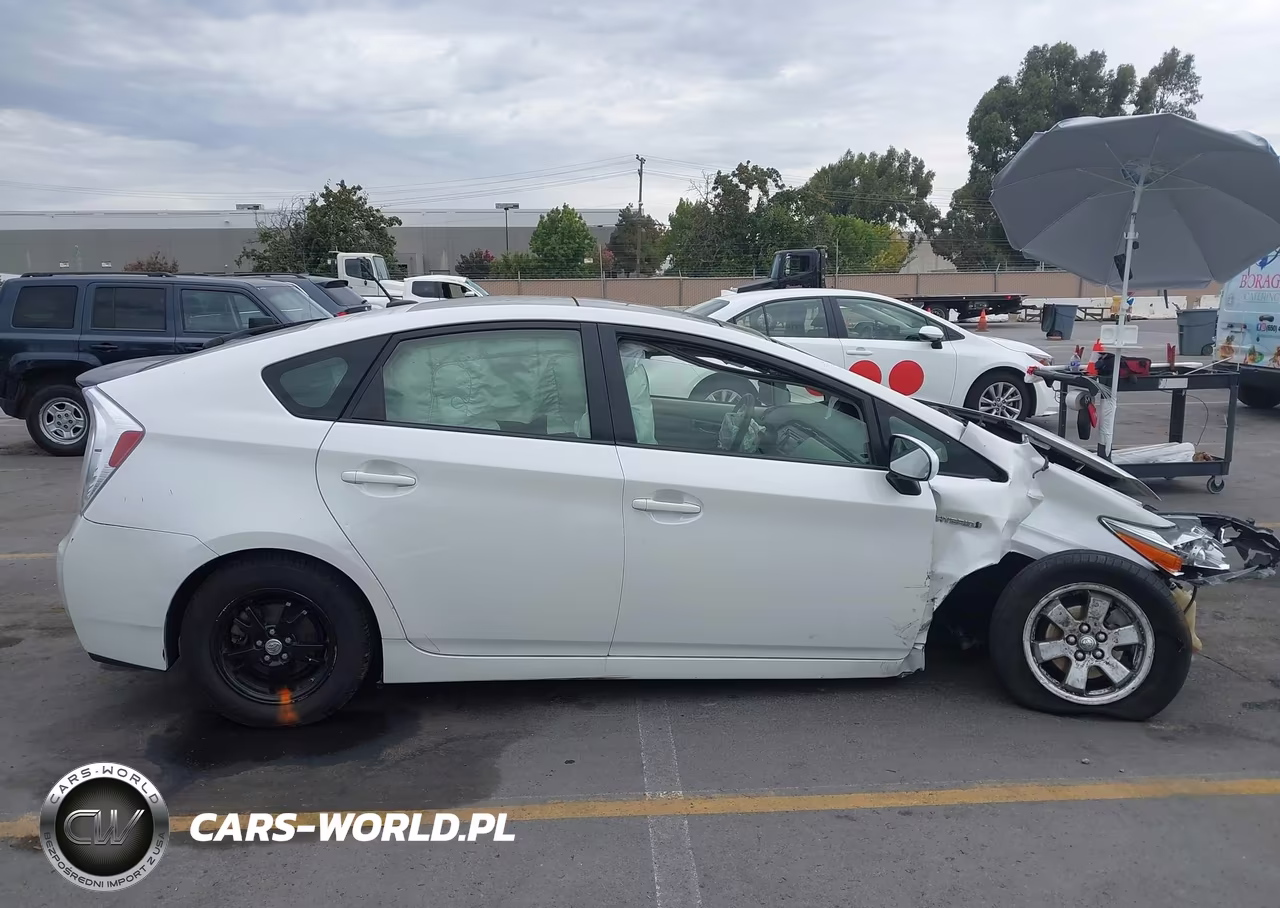2012 Toyota Prius Three VIN:JTDKN3DU3C5531242 - 14