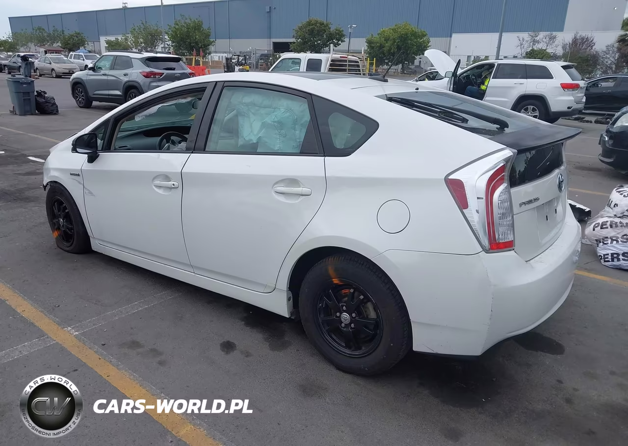 2012 Toyota Prius Three VIN:JTDKN3DU3C5531242 - 3