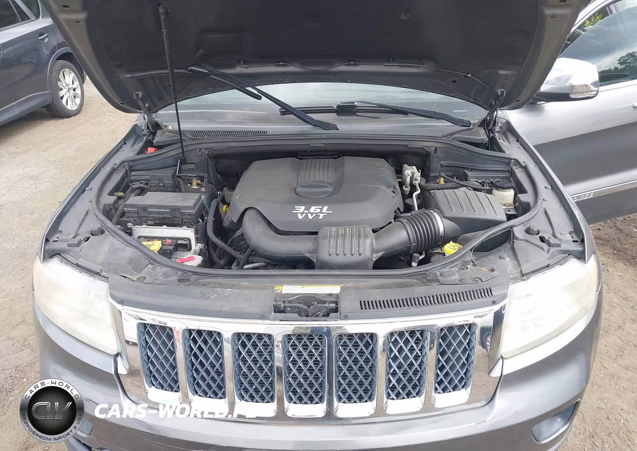 2012 Jeep Grand Cherokee Overland VIN:1C4RJFCG5CC124705 - 10