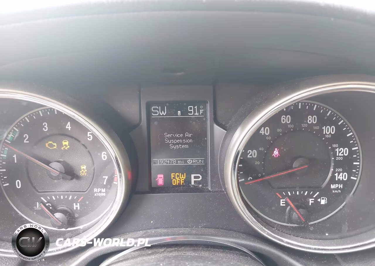 2012 Jeep Grand Cherokee Overland VIN:1C4RJFCG5CC124705 - 7