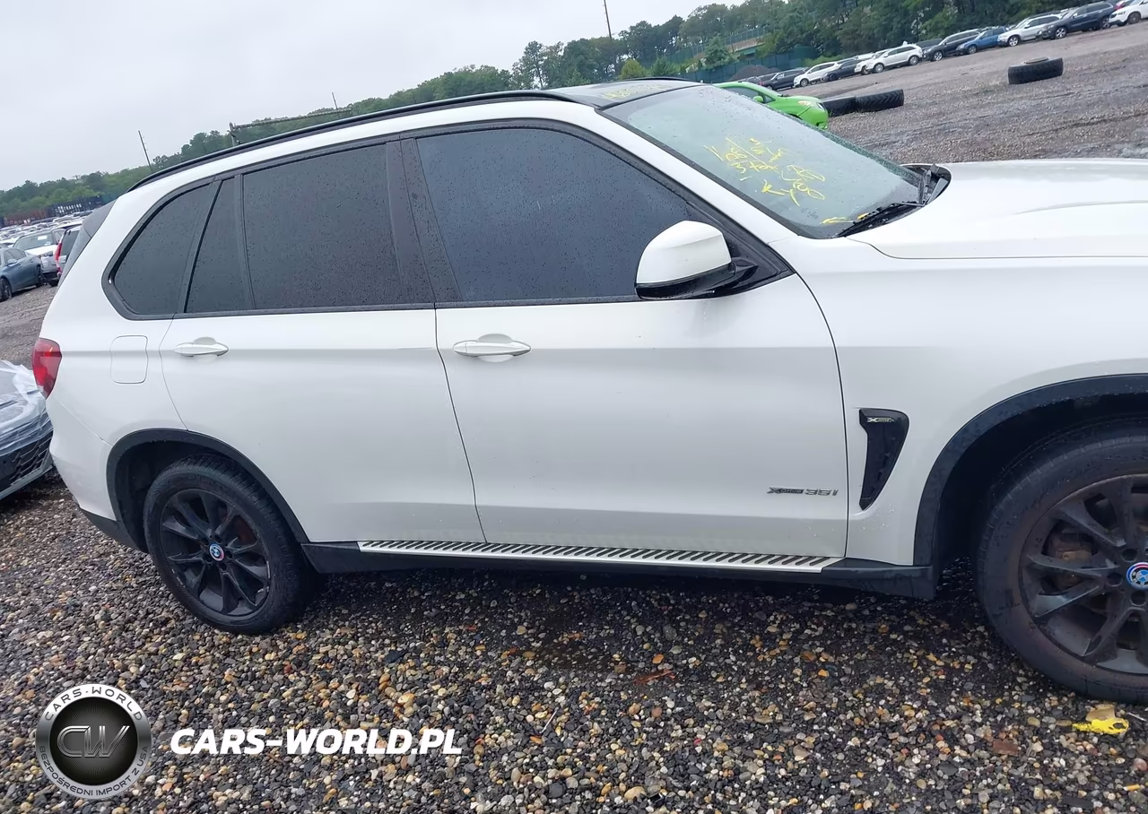 2017 BMW X5 xDrive35I VIN:5UXKR0C59H0U54635 - 13