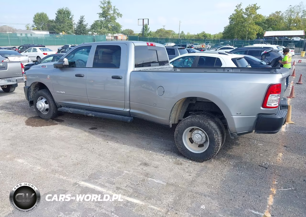 2022 Ram 3500 Tradesman 4X4 8' Box VIN:3C63RRGL4NG139937 - 16