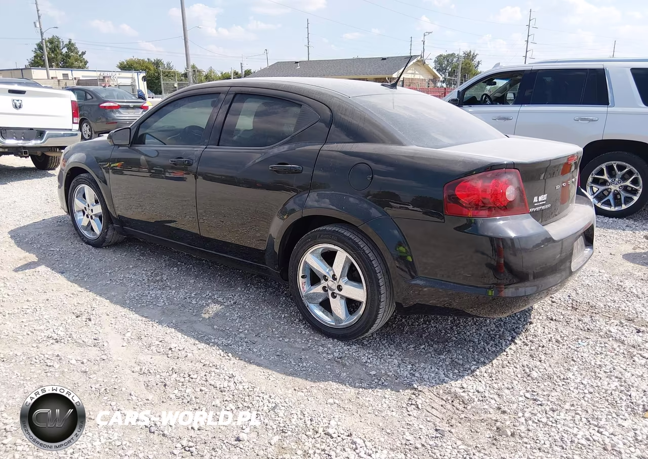 2011 Dodge Avenger Lux VIN:1B3BD2FB4BN544803 - 3