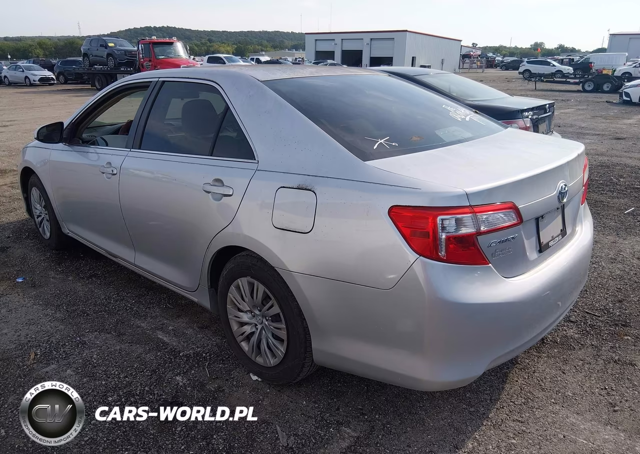 2012 Toyota Camry Le VIN:4T1BF1FKXCU112111 - 3