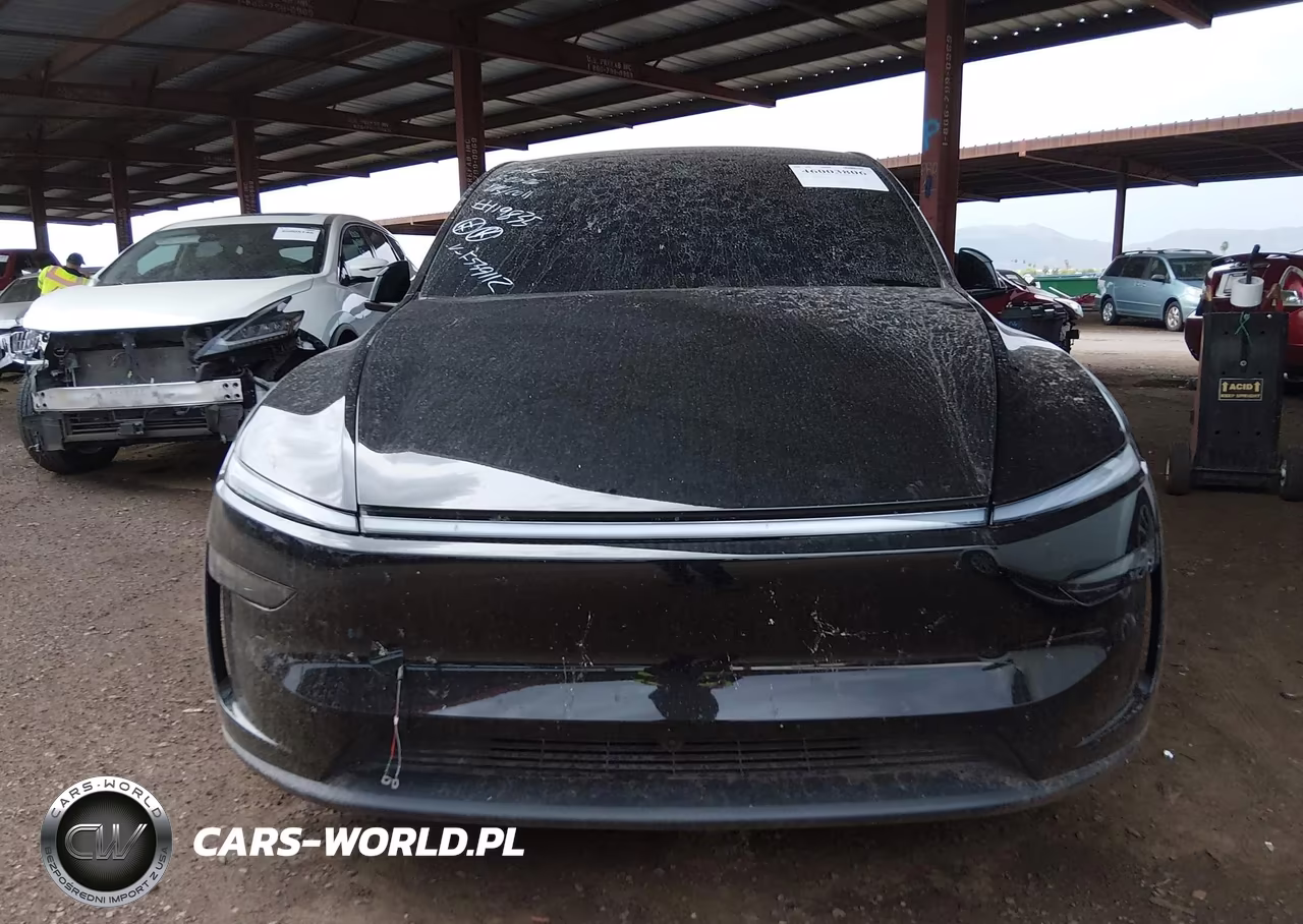 2026 Tesla Model Y VIN:7SAYGDED5TF539112 - 11