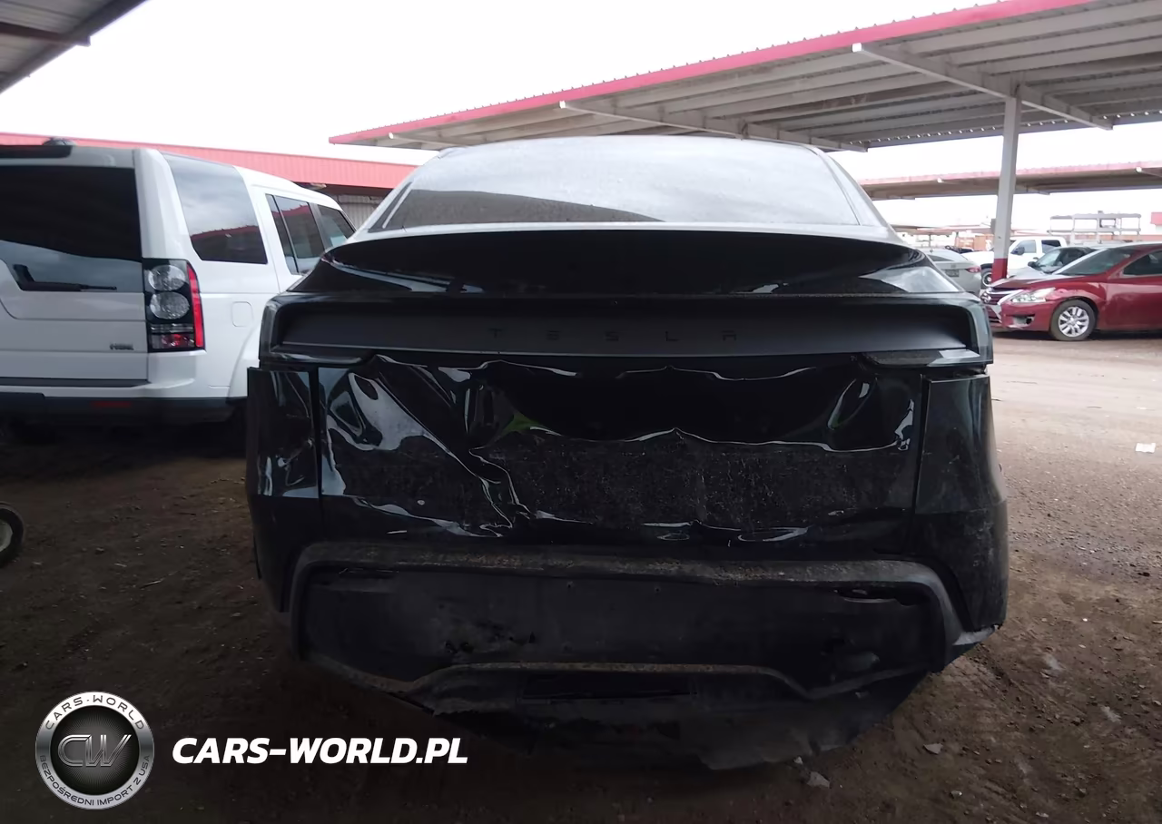 2026 Tesla Model Y VIN:7SAYGDED5TF539112 - 15