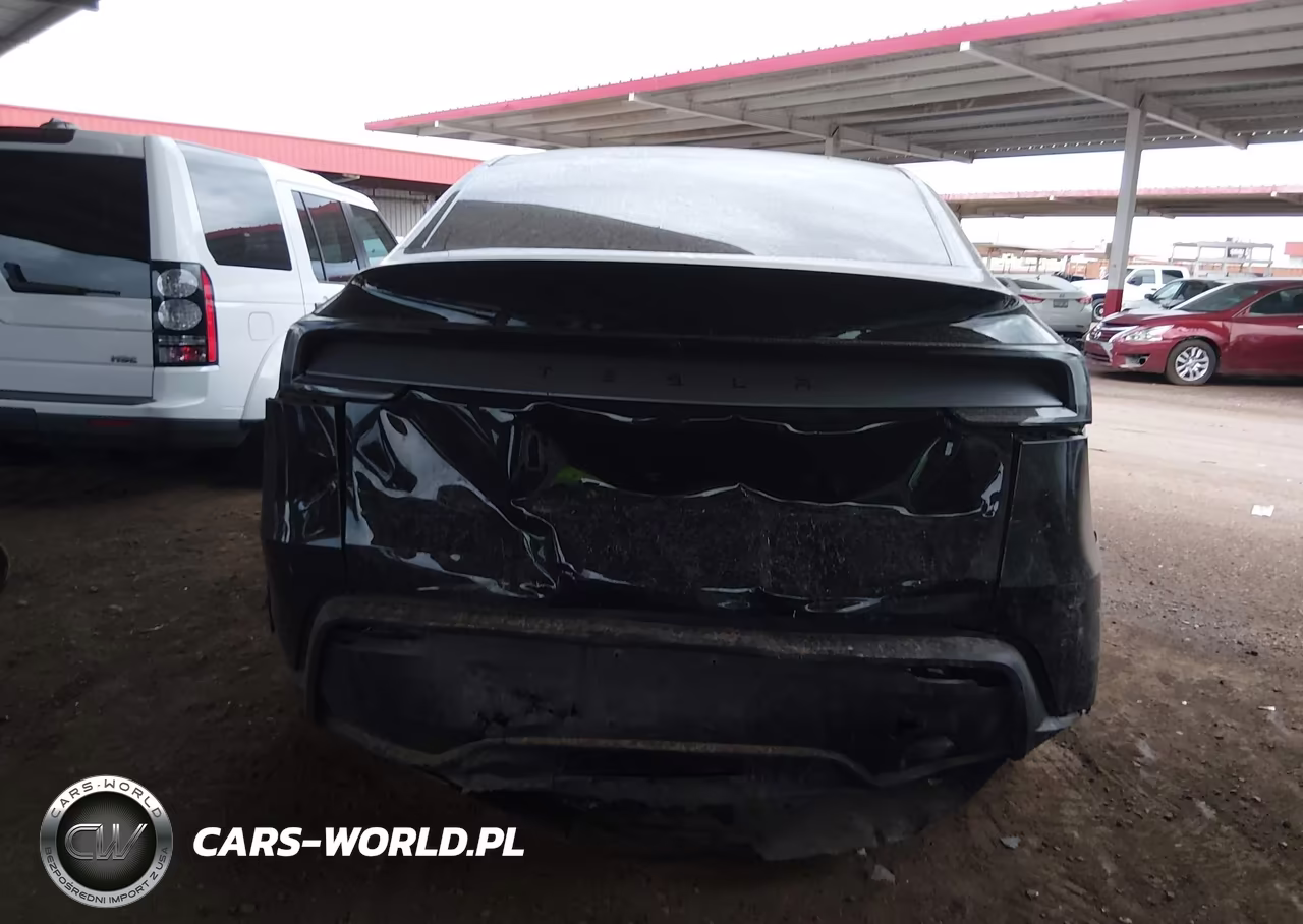 2026 Tesla Model Y VIN:7SAYGDED5TF539112 - 6