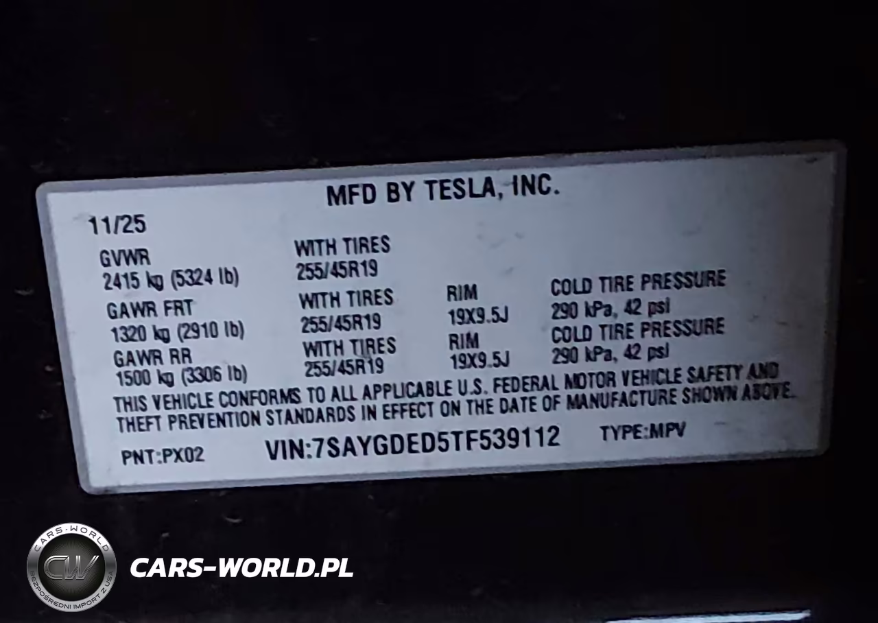 2026 Tesla Model Y VIN:7SAYGDED5TF539112 - 9