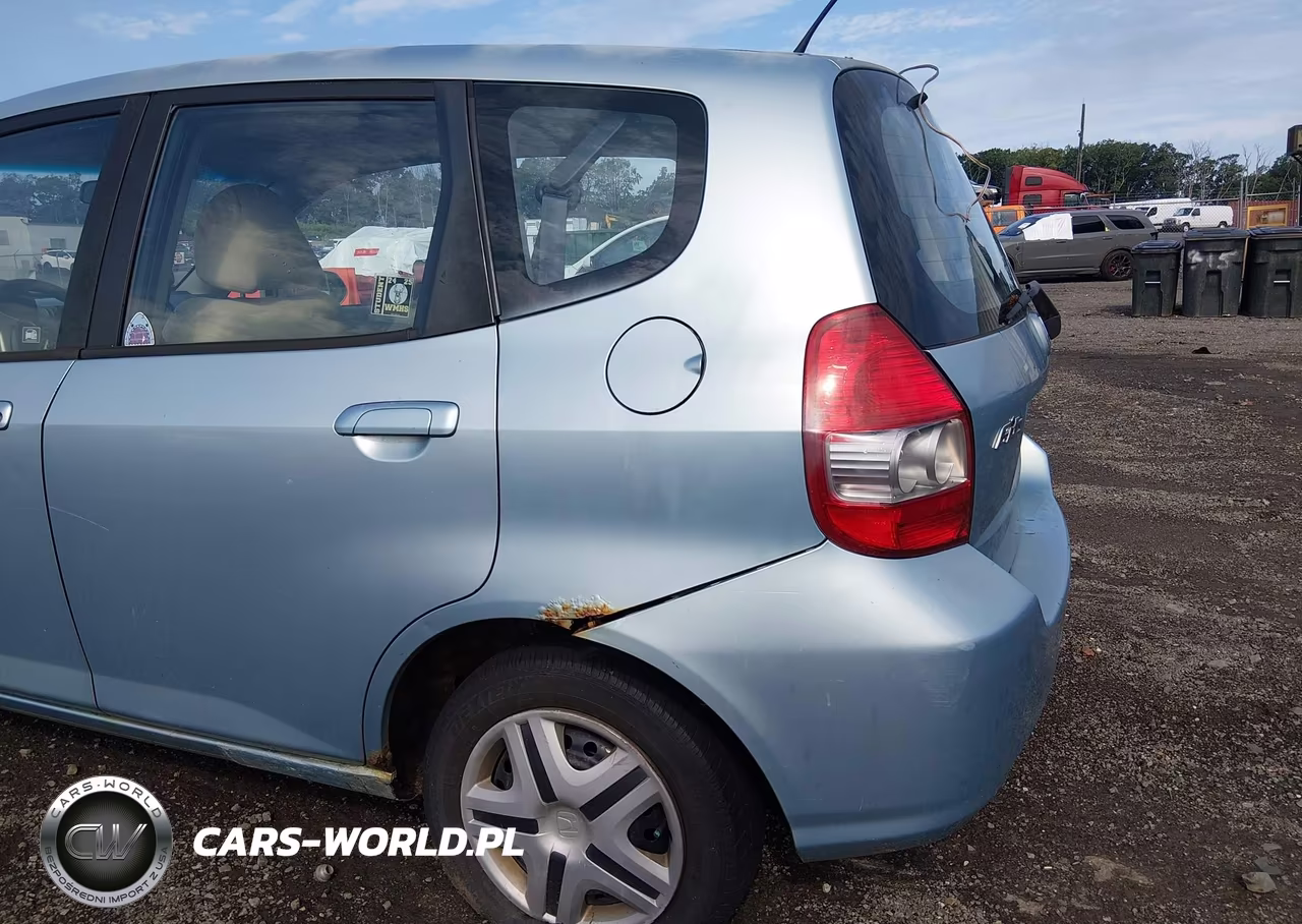 2007 Honda Fit VIN:JHMGD38497S024337 - 14